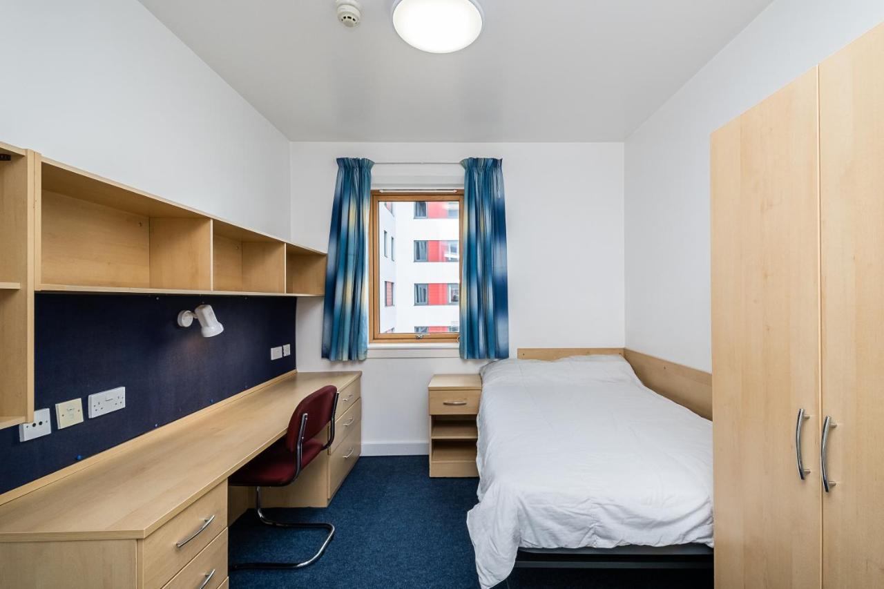 1 Night Free Comfortable Ensuite Rooms, Gillingham - Sk Hoo Exterior foto